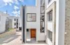 5 Bed Townhouse with En Suite in Lavington - 18