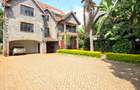 5 Bed Townhouse with En Suite at Lavington Green - 3