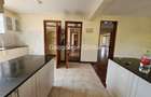 3 Bed Apartment with En Suite in Rosslyn - 14