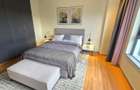 3 Bed Apartment with En Suite in Riverside - 11