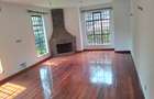 4 Bed Townhouse with En Suite in Spring Valley - 3