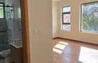 5 Bed Townhouse with En Suite at Lavington Green - 20