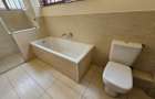 6 Bed House with En Suite in Lavington - 13