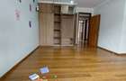 5 Bed Townhouse with En Suite at Lavington Convent Drive - 18