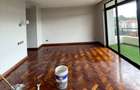 4 Bed Apartment with En Suite at Riverside Drive - 15