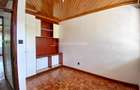 5 Bed Townhouse with En Suite in Lavington - 2