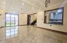 4 Bed Townhouse with En Suite in Redhill - 20
