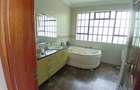 4 Bed House with En Suite at Miotoni - 4