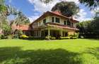 5 Bed Villa with En Suite in Rosslyn - 1