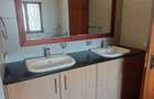 5 Bed Townhouse with En Suite at Gigiri - 10