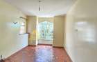 5 Bed Townhouse with En Suite in Lavington - 16