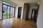 4 Bed House with En Suite in Garden Estate - 11
