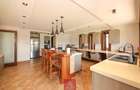 5 Bed Villa with En Suite at Kabarsiran Road - 6