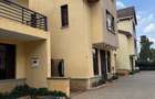 5 Bed Townhouse with En Suite at Lavington - 1