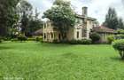5 Bed House with En Suite at Ridgeways Lane - 1