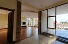 5 Bed Townhouse with En Suite in Lavington - 13