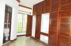 3 Bed Apartment with En Suite at Links - 6