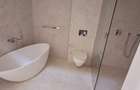 4 Bed House with En Suite at Palm Valley - 8