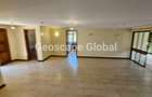 4 Bed Townhouse with En Suite in Runda - 11