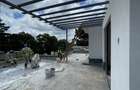 6 Bed Villa with En Suite in Kyuna - 2