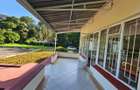 6 Bed House with En Suite in Rosslyn - 2