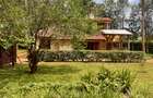 4 Bed Villa with En Suite in Windsor - 2