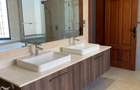 5 Bed Townhouse with En Suite in Kitisuru - 4