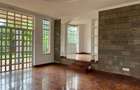 4 Bed Townhouse with En Suite in Rosslyn - 3