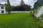 7 Bed House with En Suite in Runda - 3