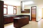4 Bed Apartment with En Suite in Riverside - 14