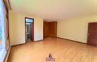 4 Bed Apartment with En Suite at Riverside Drive - 11