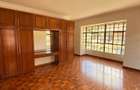 5 Bed Townhouse with En Suite at Off Othaya Road - 5