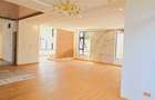 5 Bed Townhouse with En Suite at Owashiga Road - 8