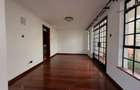 5 Bed Townhouse with En Suite in Lavington - 6
