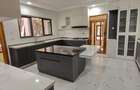 9 Bed House with En Suite in Karen - 3