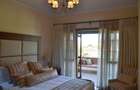 4 Bed House with En Suite in Windsor - 4