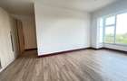 3 Bed Apartment with En Suite in Parklands - 7