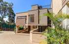 4 Bed Villa with En Suite in Lavington - 16