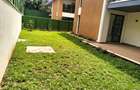 5 Bed Townhouse with En Suite in Lavington - 1