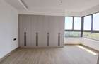 3 Bed Apartment with En Suite at Riverside Drive - 3