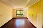5 Bed Townhouse with Swimming Pool at Spring Valley - 12