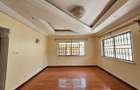 5 Bed House with En Suite in Lavington - 9