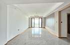 3 Bed Apartment with En Suite in Riverside - 2