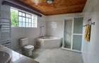 5 Bed Townhouse with En Suite at Lavington - 11