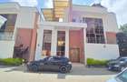 5 Bed Townhouse with En Suite at Lavington - 3
