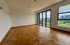 4 Bed Apartment with En Suite at Rosslyn - 11