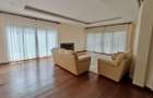 5 Bed Townhouse with En Suite at Lavington - 6