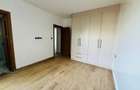 5 Bed Apartment with En Suite at 3Rd Parklands - 7