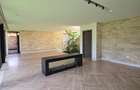5 Bed Townhouse with En Suite in Kyuna - 19
