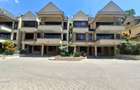 5 Bed Townhouse with En Suite in Lavington - 3